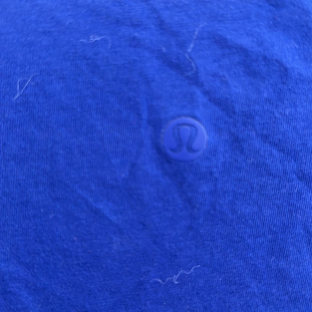 Lululemon cropped t-shirt